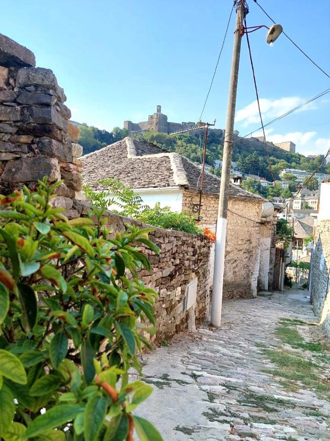 Grandpa'S Home Gjirokastra Kültér fotó